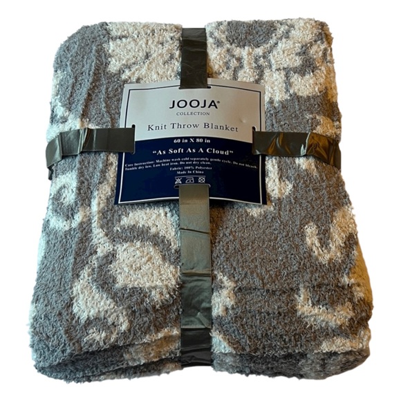 Jooja Other - JOOJA Ultra Soft Throw Blanket Reversible Patterned Grey 60X80 Inches NWT